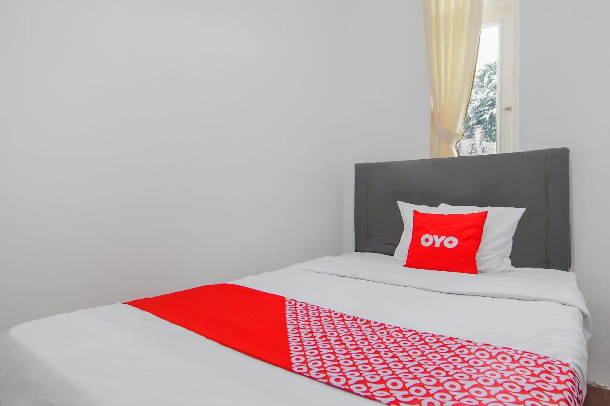 Hotel OYO 90342 Kemang Garden Jakarta Exterior foto